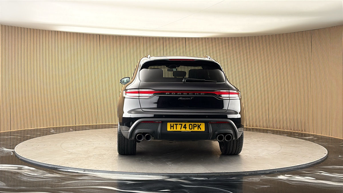 More views of Porsche Macan