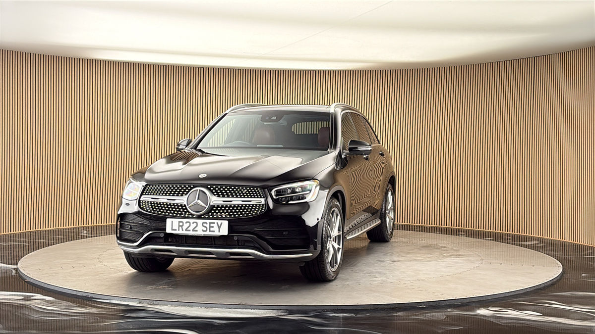 More views of Mercedes-Benz GLC