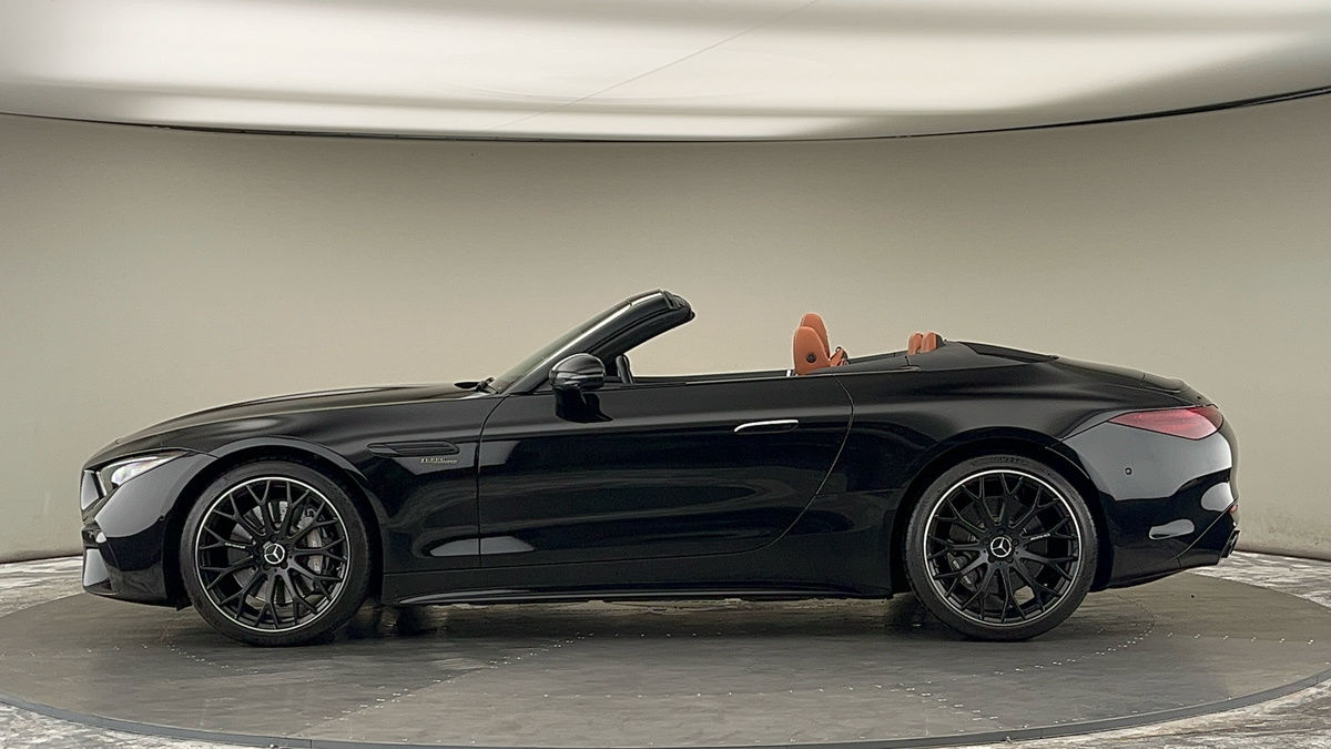Mercedes-Benz SL Image 15