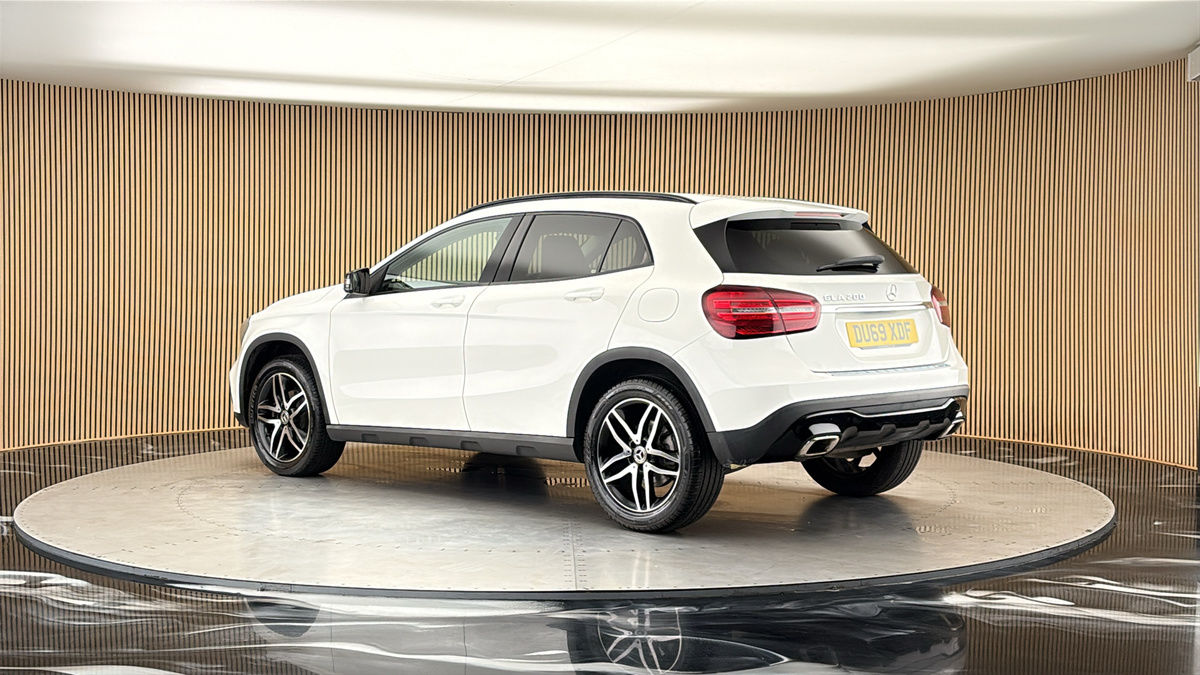More views of Mercedes-Benz GLA