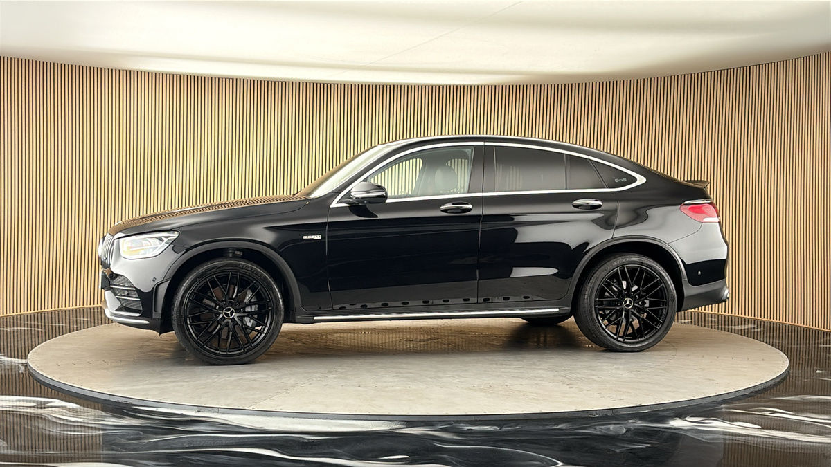 More views of Mercedes-Benz GLC