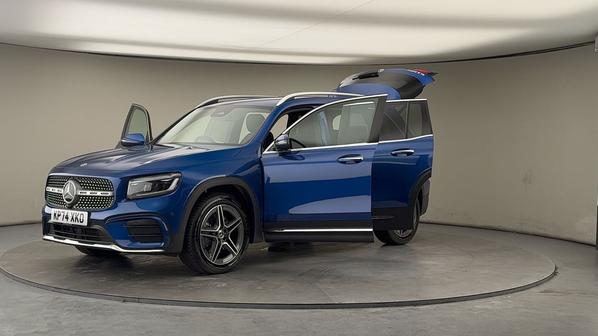 More views of Mercedes-Benz GLB