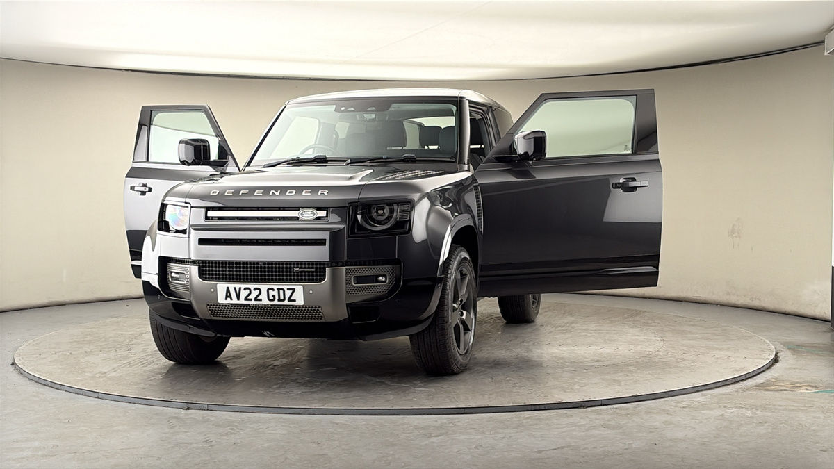More views of Land Rover Defender 90