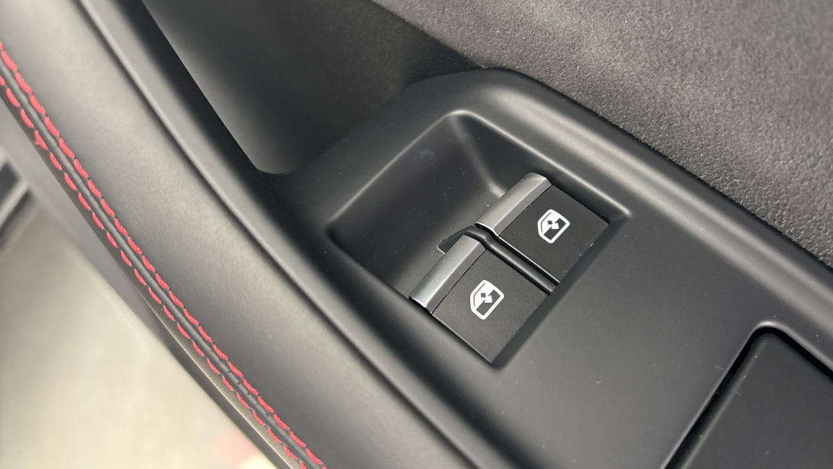 Audi RSQ8 Image 33