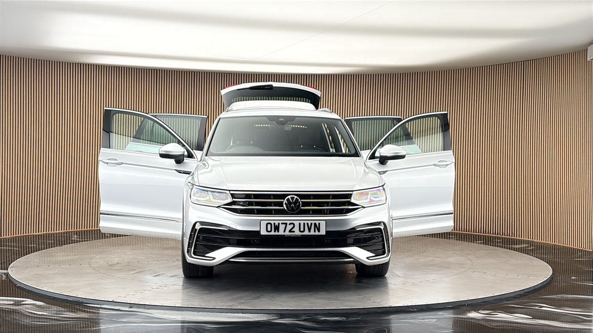 More views of Volkswagen Tiguan