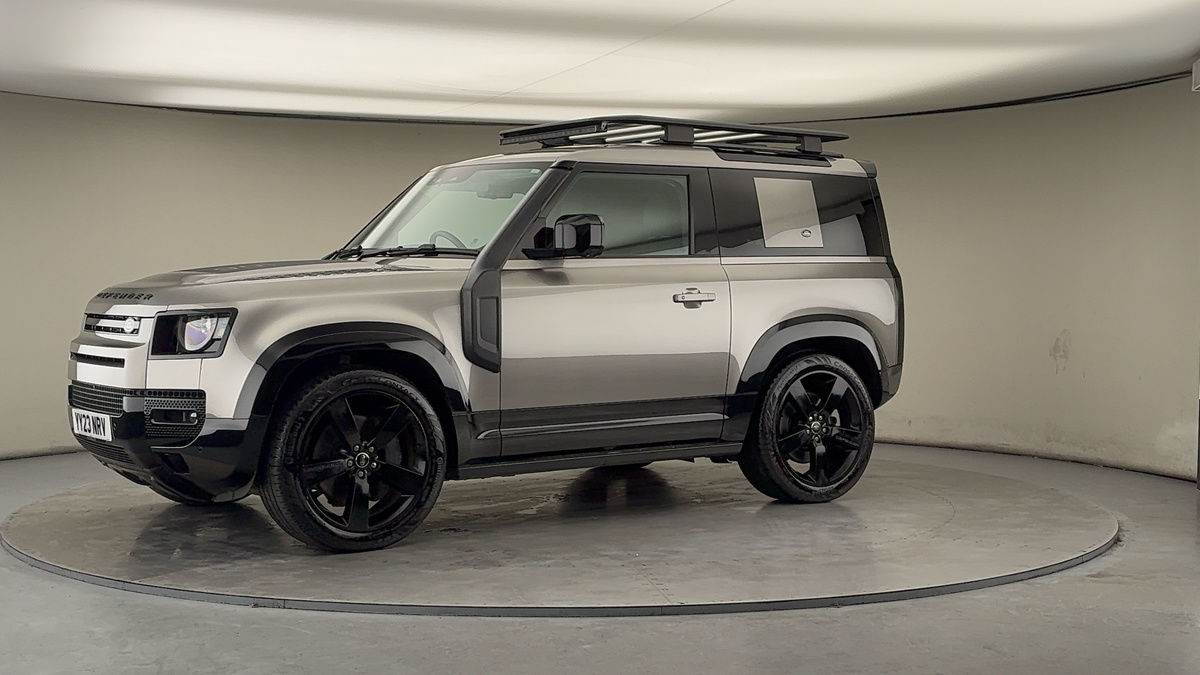 More views of Land Rover Defender 90