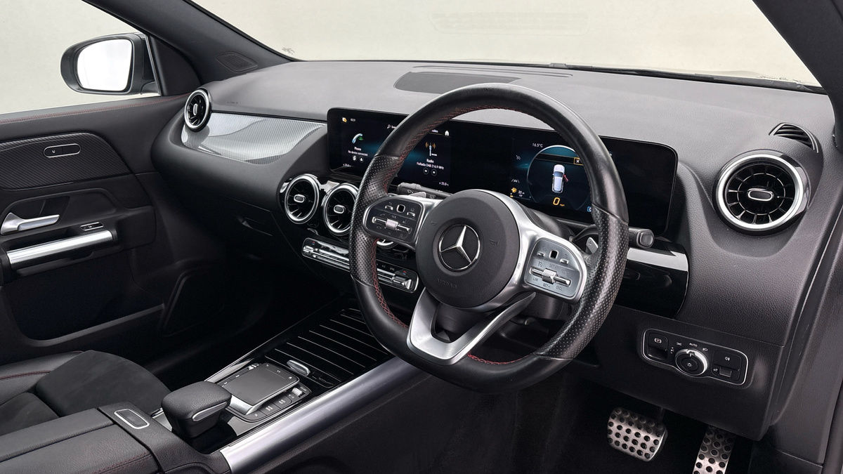 Mercedes-Benz GLA Image 5