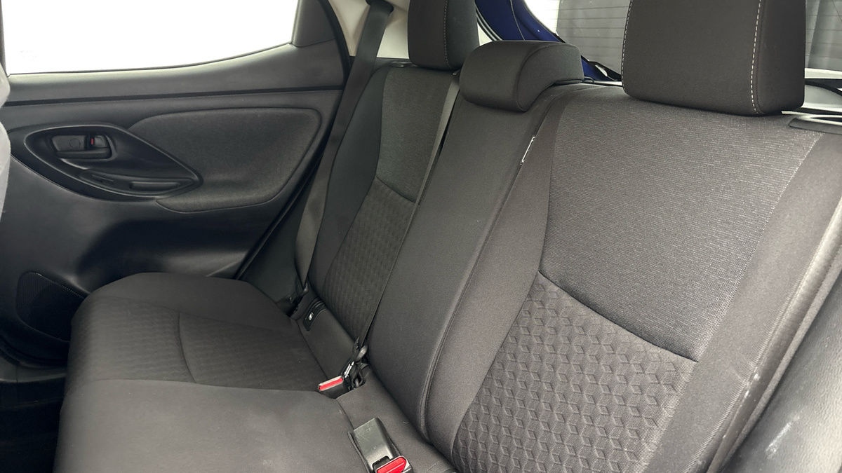 Toyota Yaris Image 8
