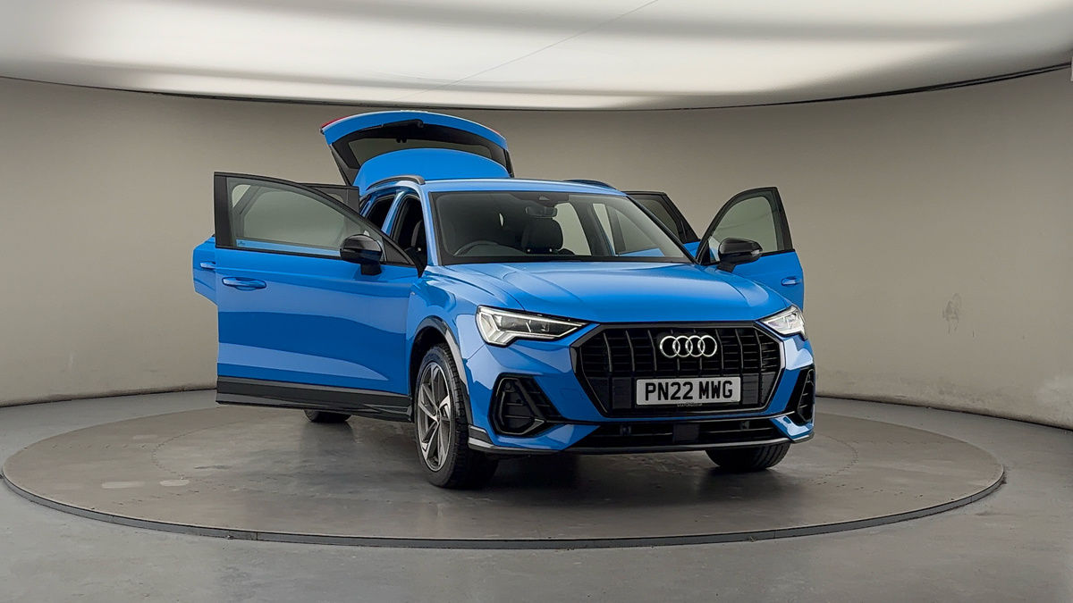 More views of Audi Q3