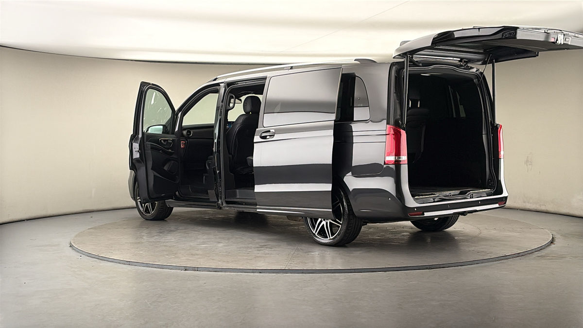 More views of Mercedes-Benz V Class