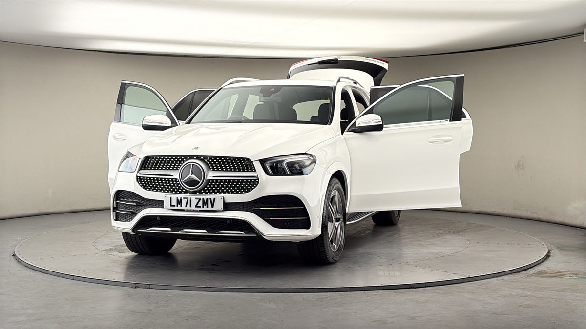 More views of Mercedes-Benz GLE