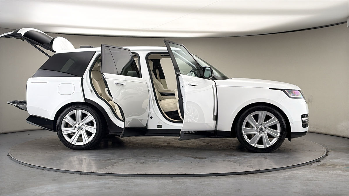 More views of Land Rover Range Rover