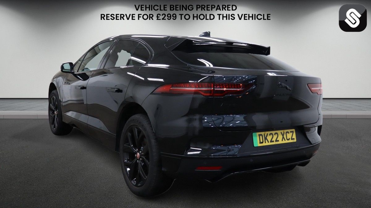 Jaguar I-PACE Image 3