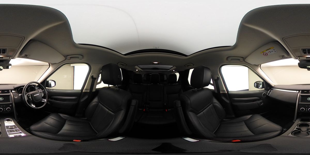 More views of Land Rover Discovery