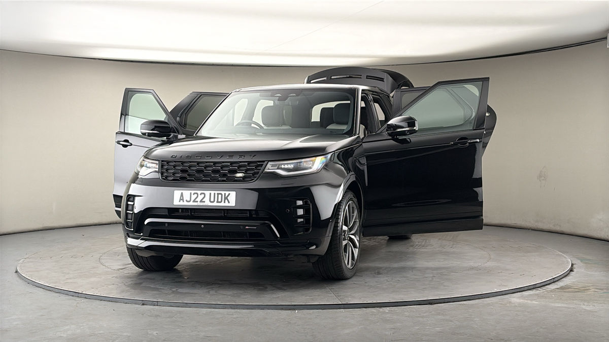 More views of Land Rover Discovery