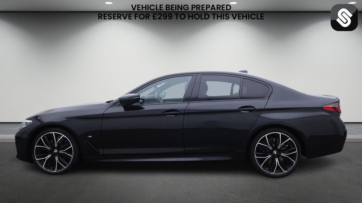 BMW 5 Series Image 6