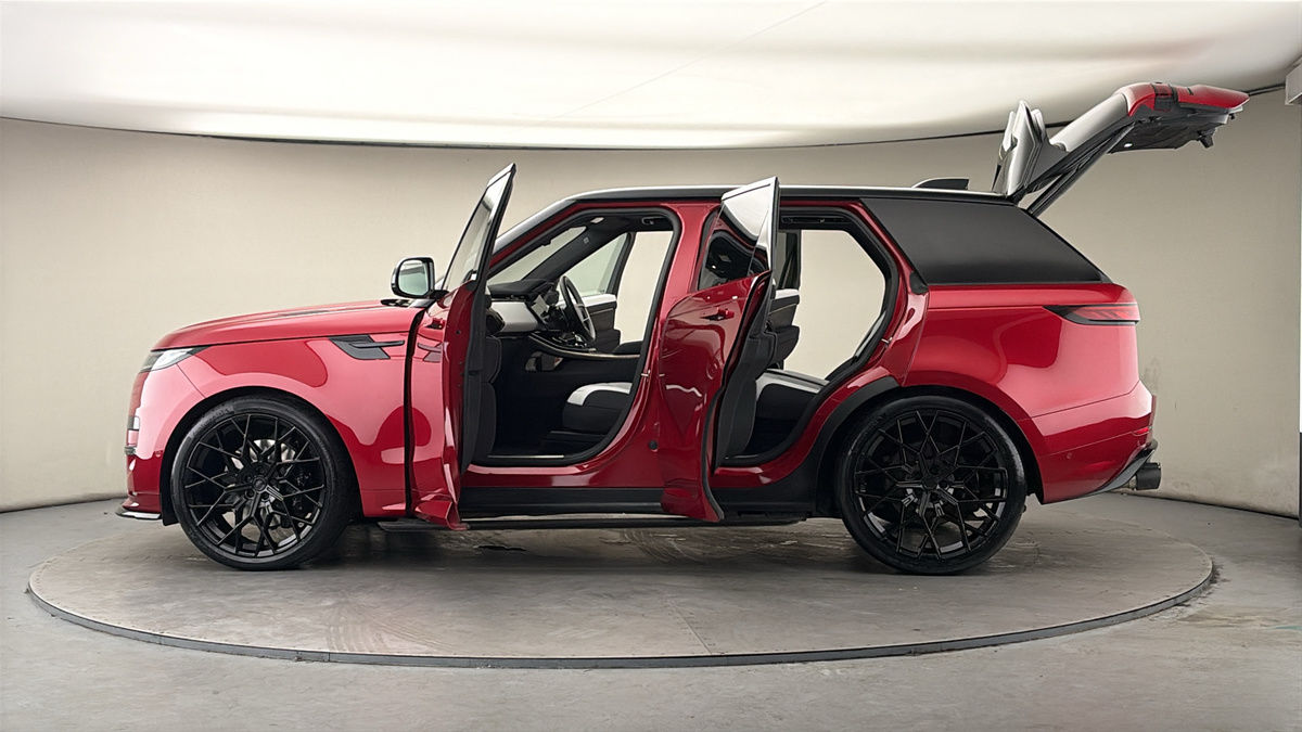 More views of Land Rover Range Rover Sport