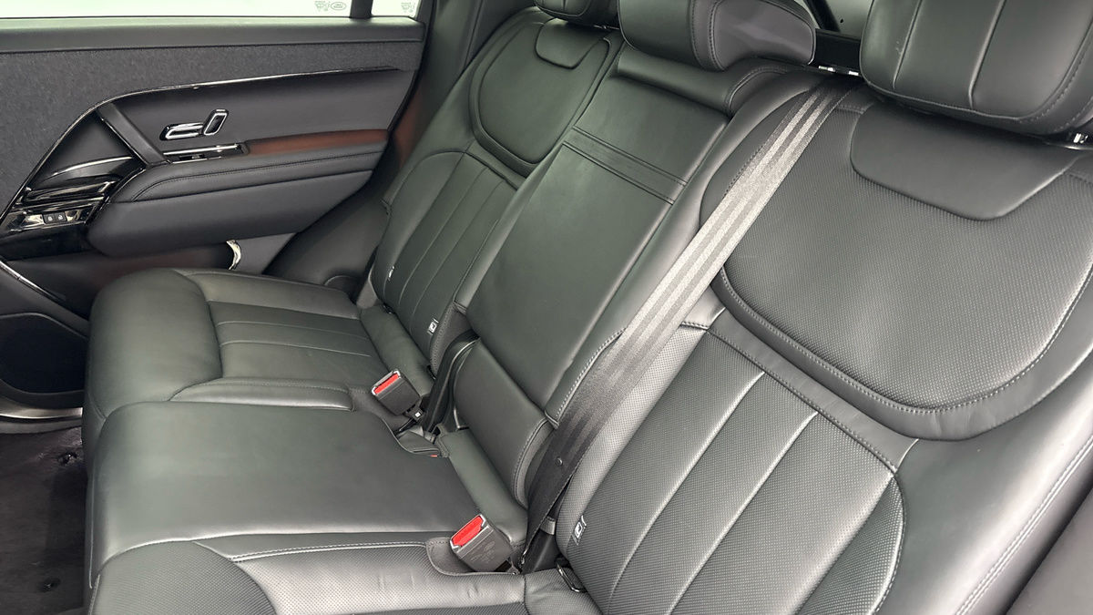 Land Rover Range Rover Sport Image 8