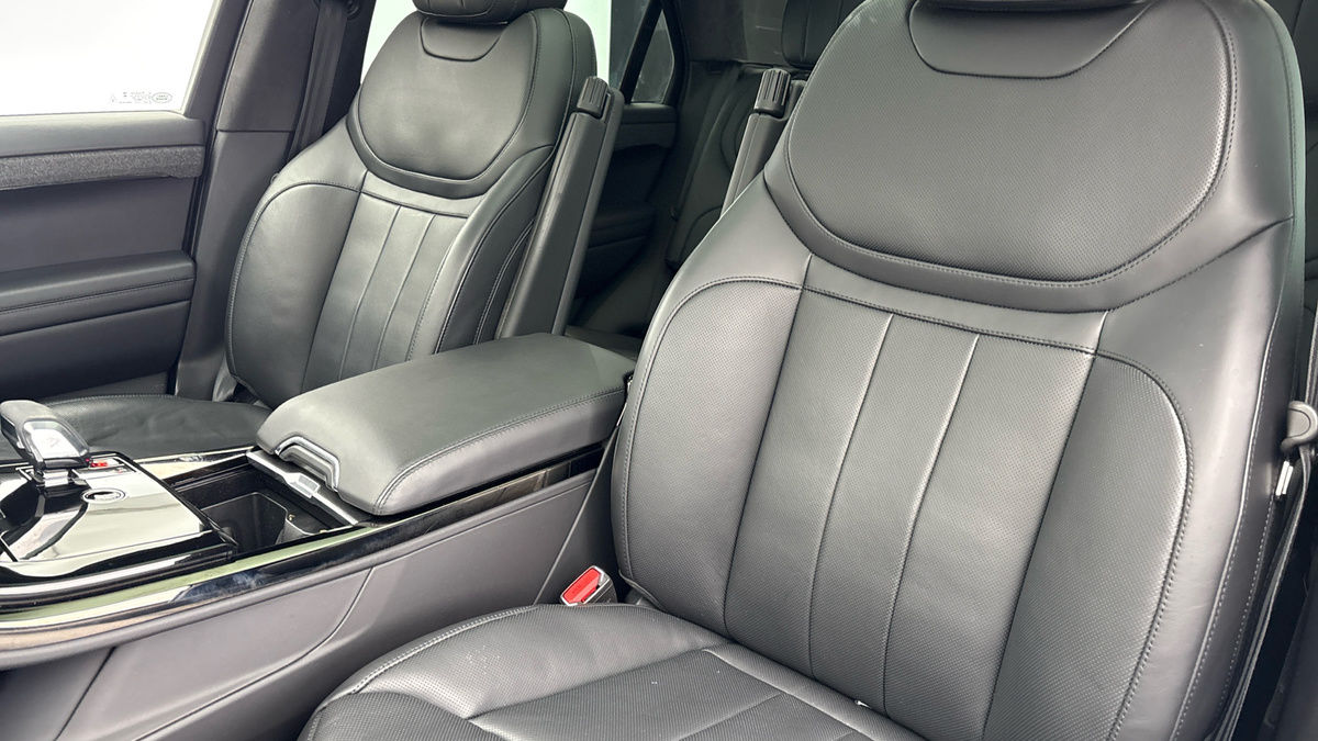 Land Rover Range Rover Sport Image 7