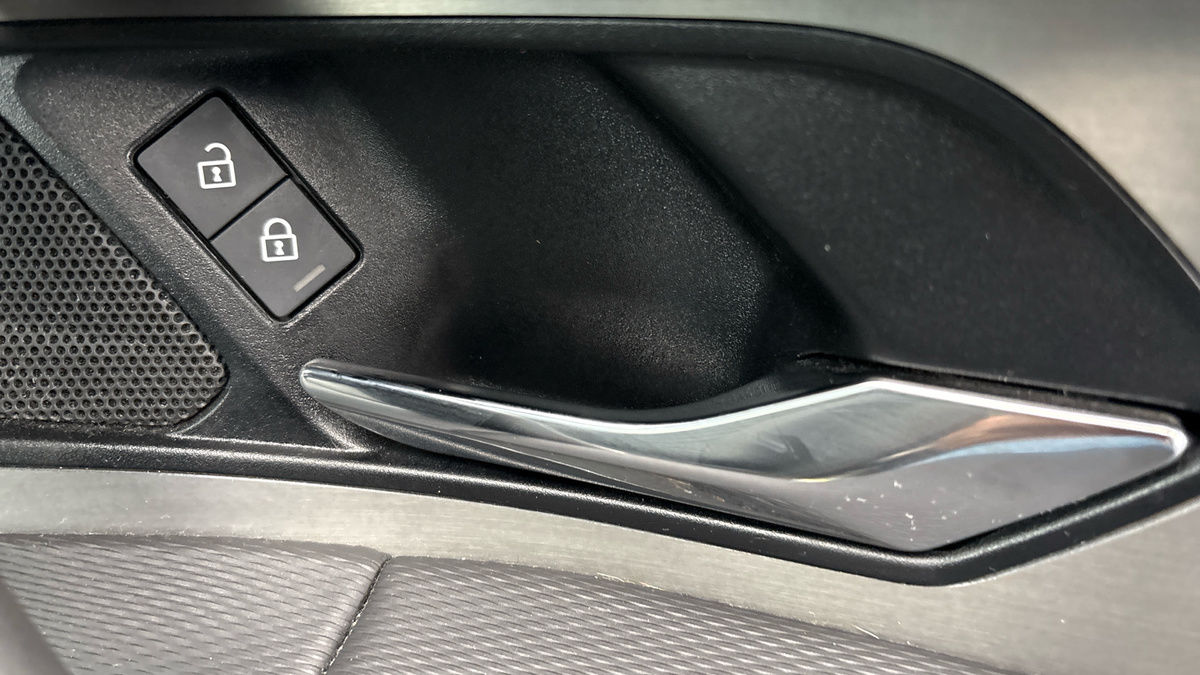 More views of Land Rover Discovery Sport