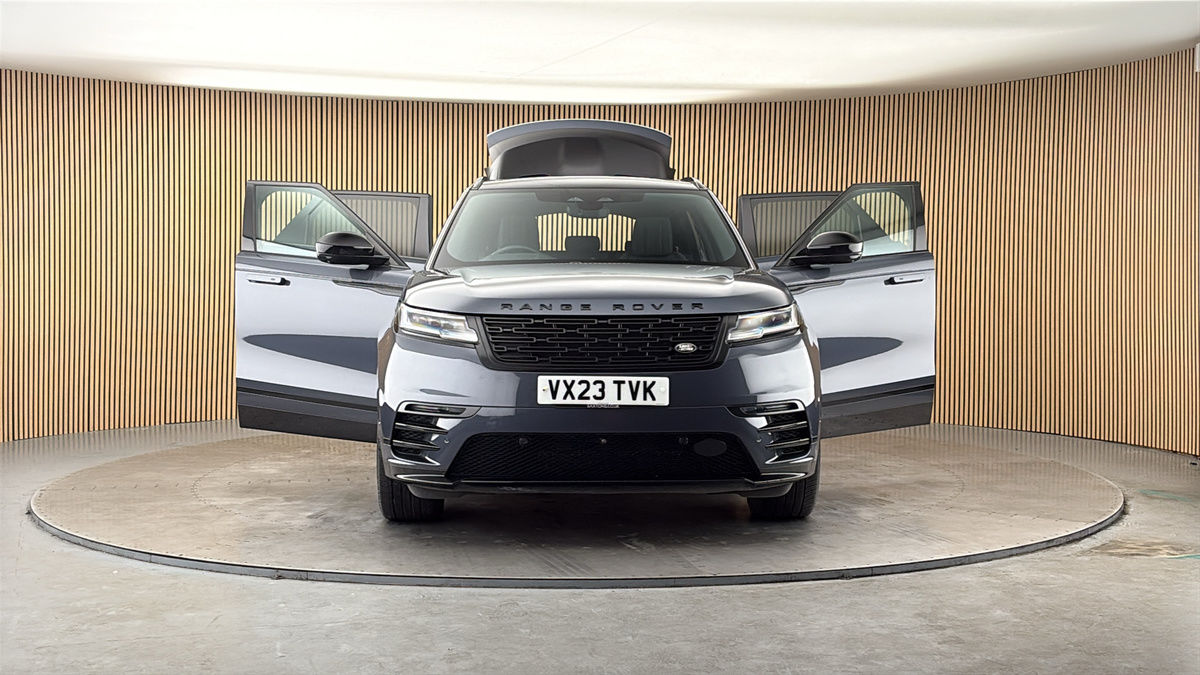 More views of Land Rover Range Rover Velar