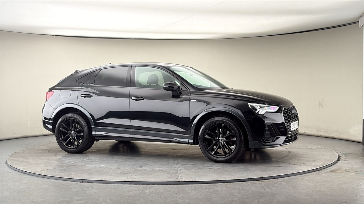 More views of Audi Q3