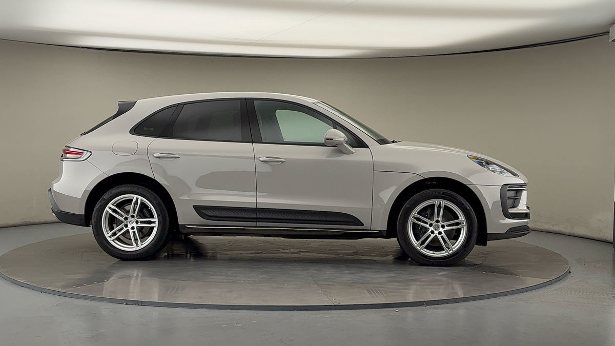 More views of Porsche Macan