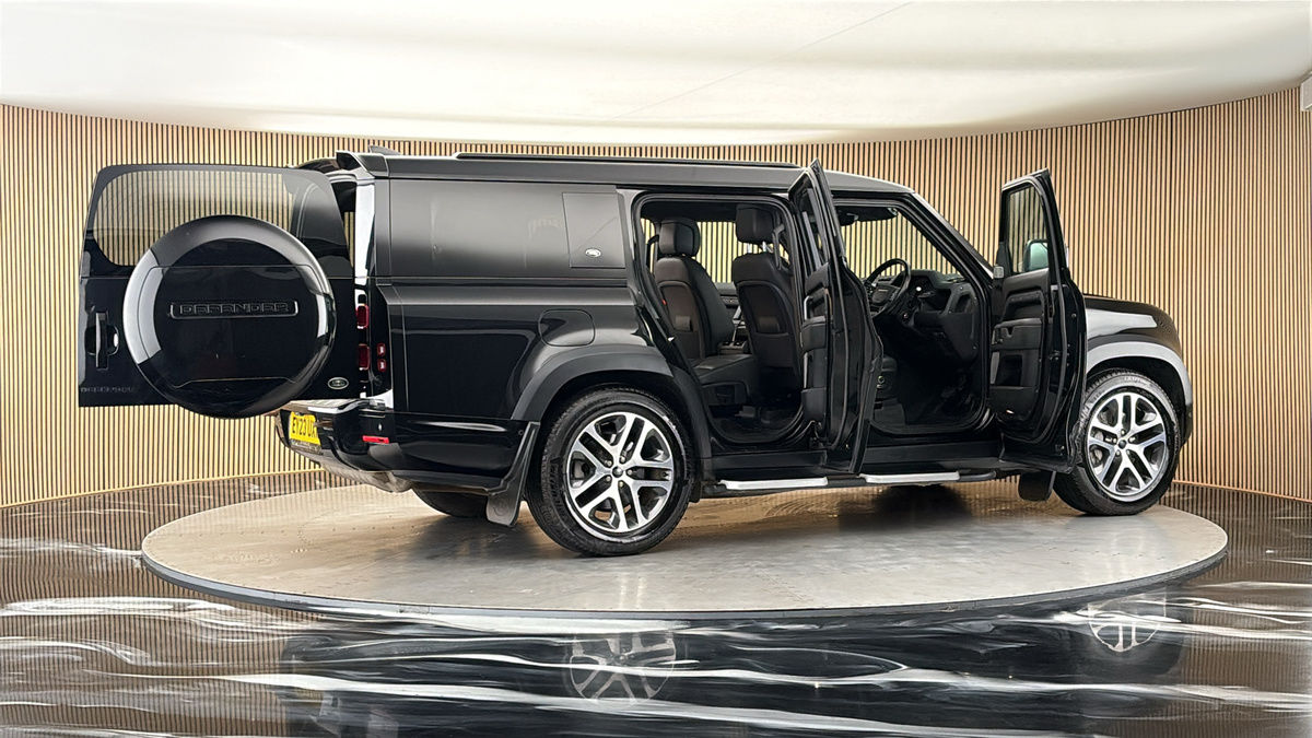 More views of Land Rover Defender 130