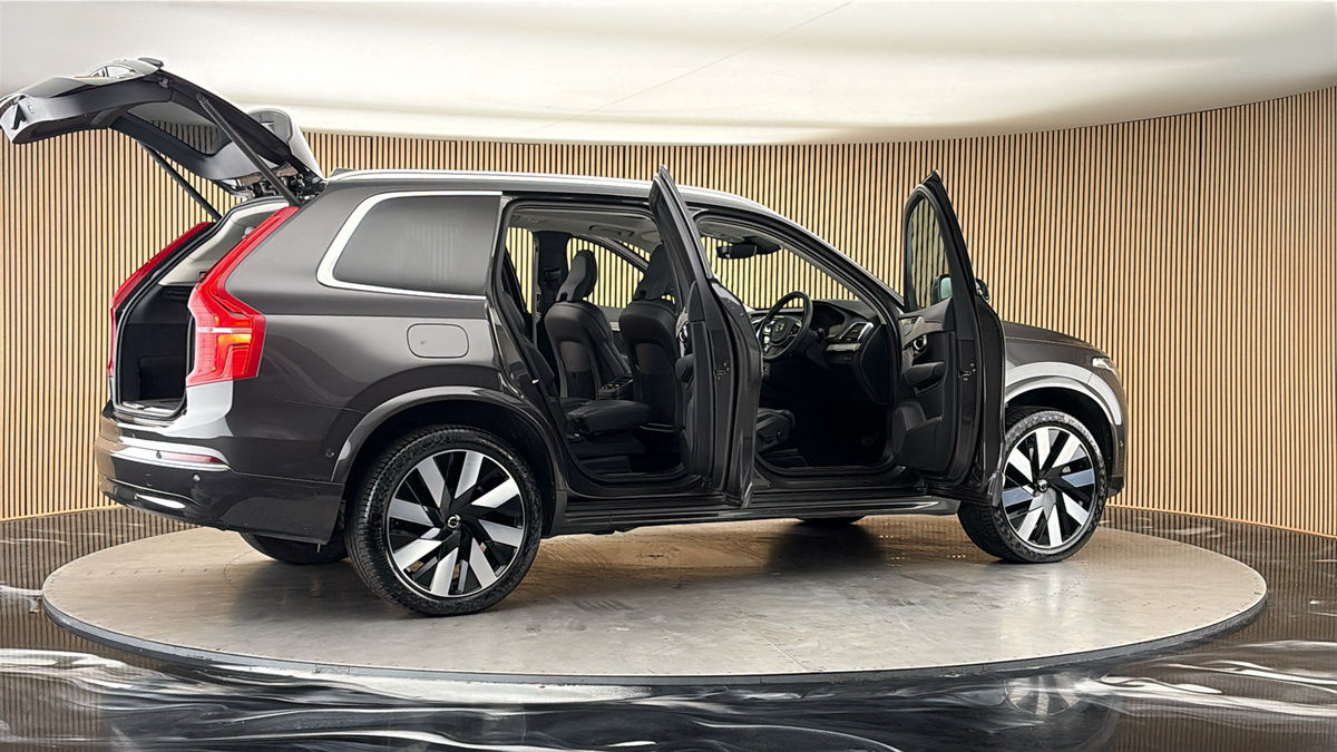 More views of Volvo XC90