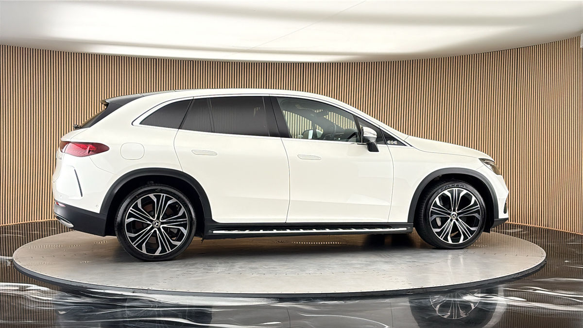 More views of Mercedes-Benz EQE