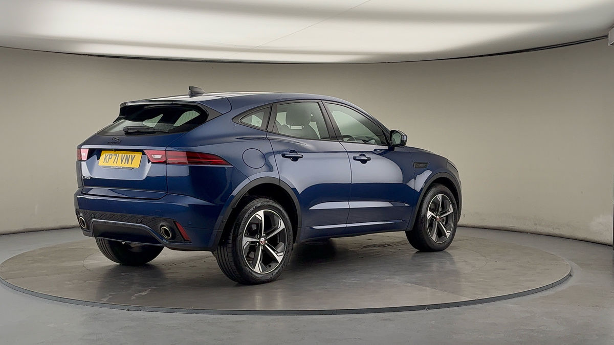 Jaguar E-PACE Image 21