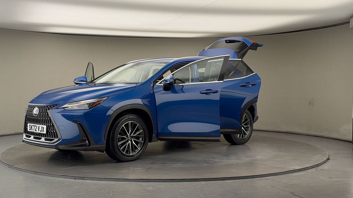 Lexus NX Image 22