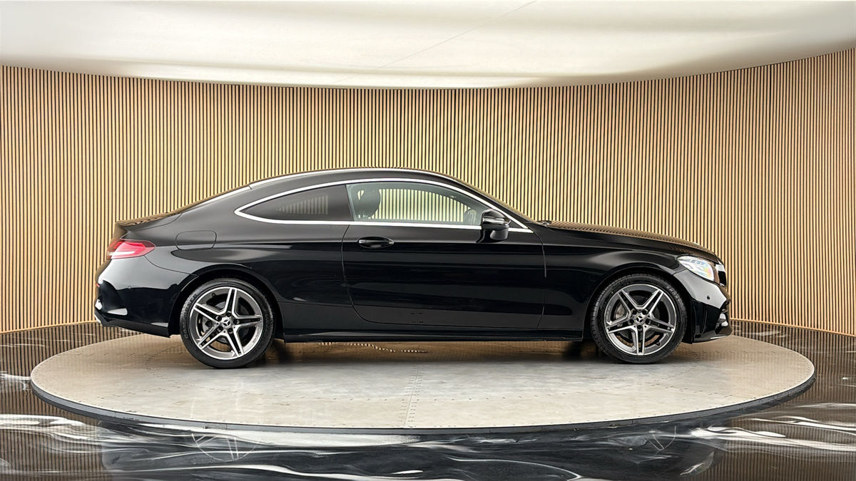 Mercedes-Benz C Class Image 16