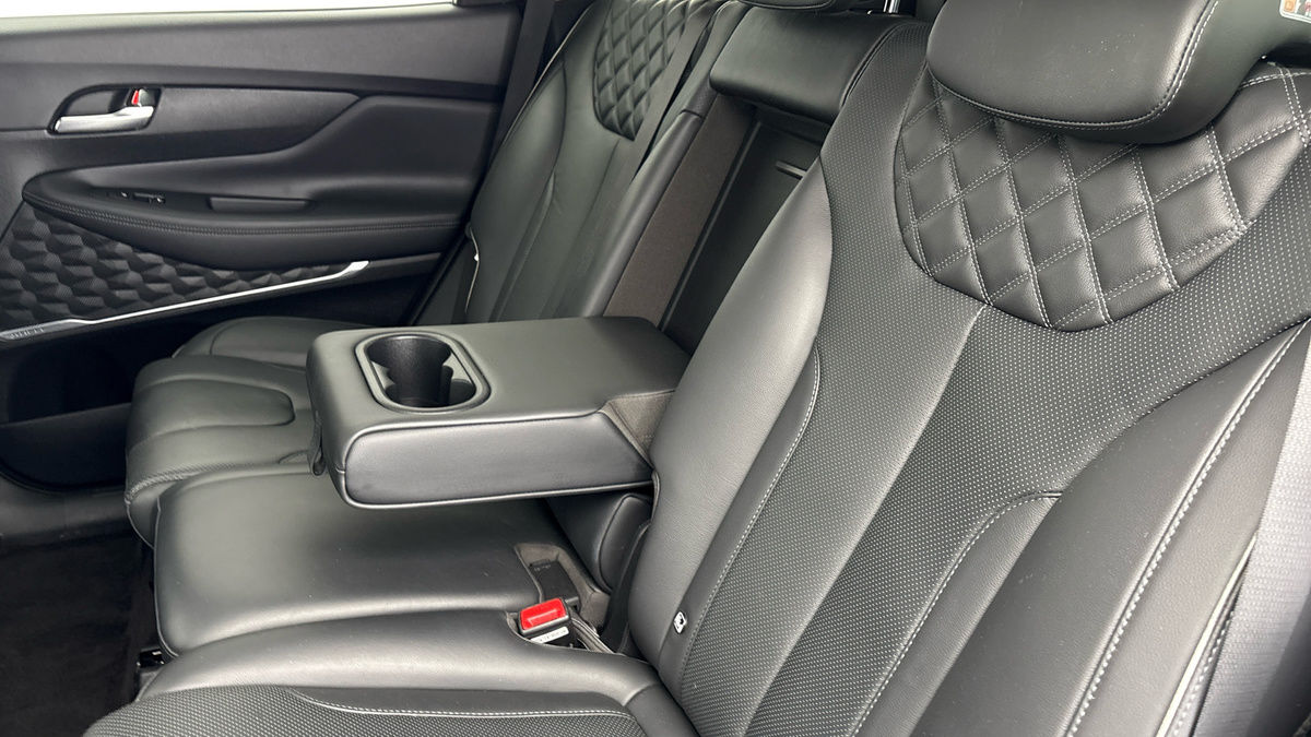 Hyundai Santa Fe Image 9