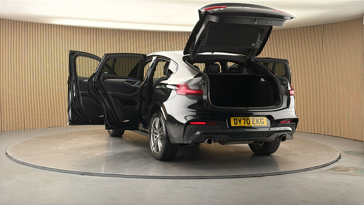 More views of BMW X4
