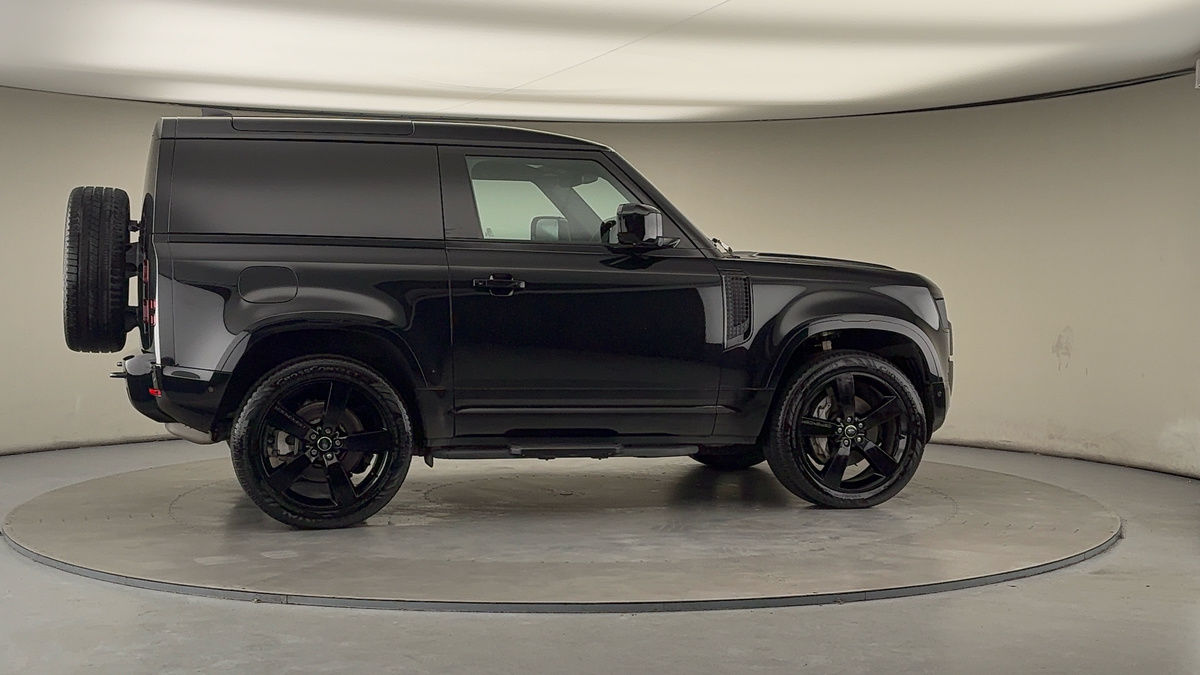 More views of Land Rover Defender 90