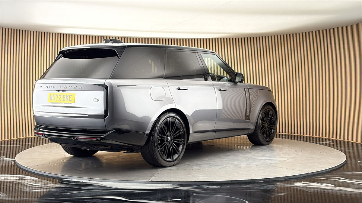 More views of Land Rover Range Rover