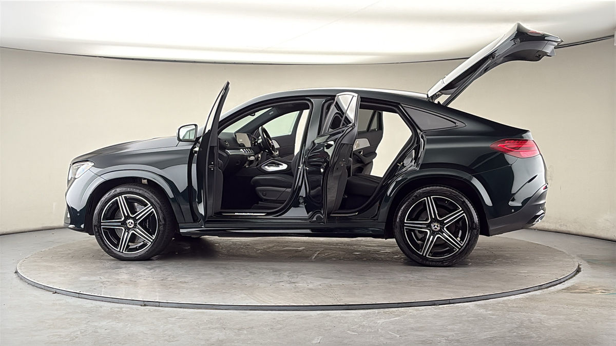 More views of Mercedes-Benz GLE