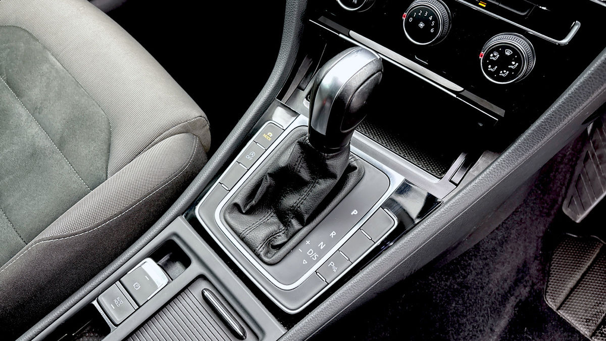Volkswagen Golf Image 6