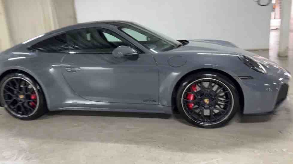 More views of Porsche 911