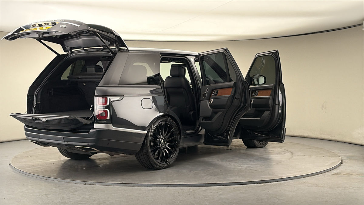 More views of Land Rover Range Rover