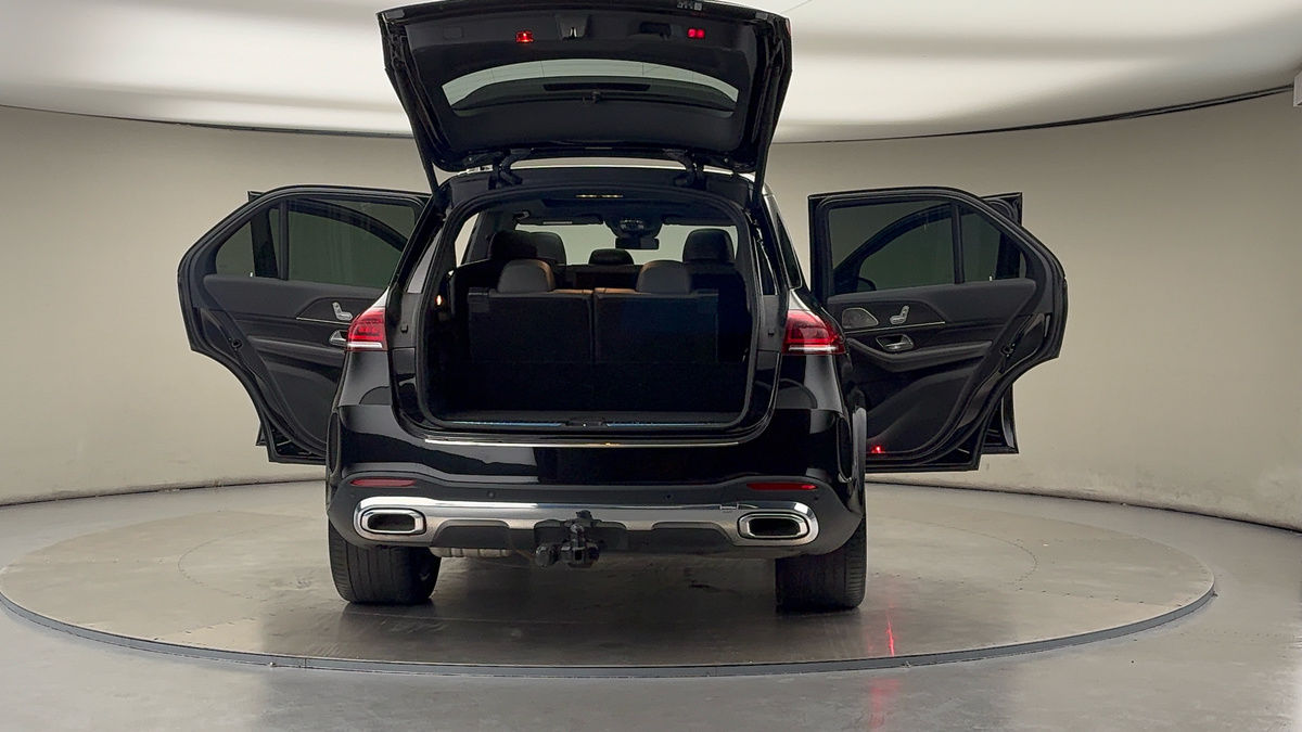 More views of Mercedes-Benz GLE