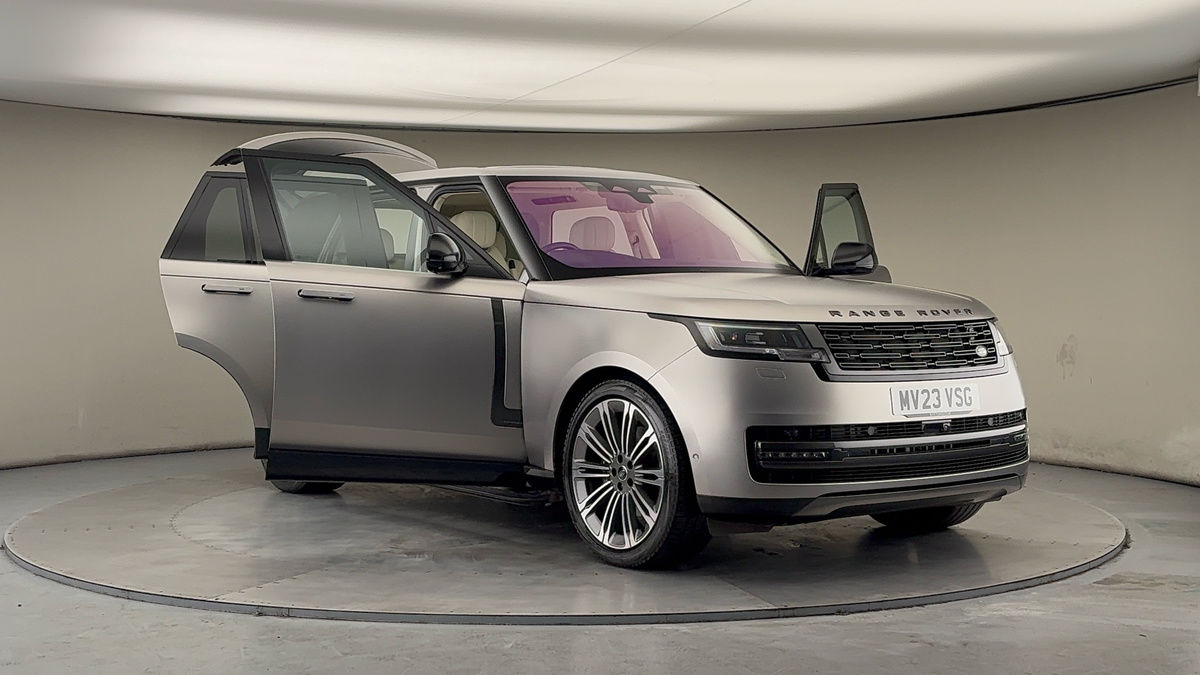 More views of Land Rover Range Rover