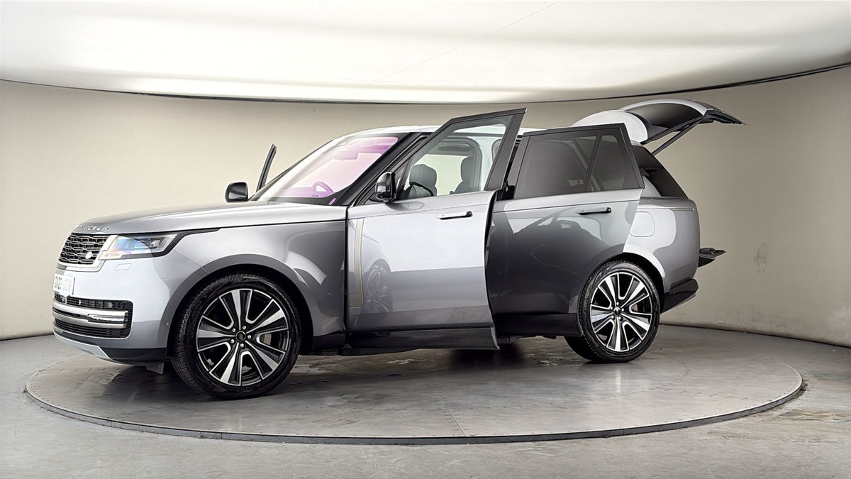 More views of Land Rover Range Rover