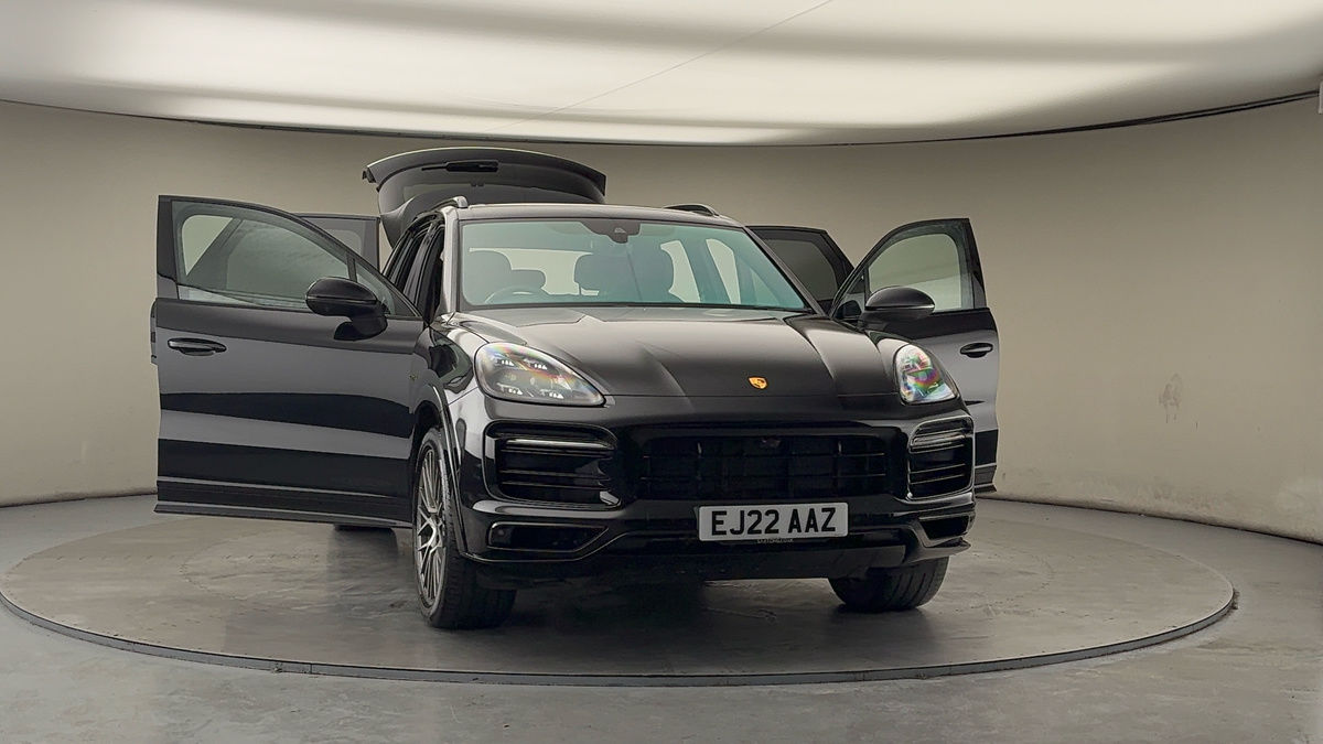 More views of Porsche Cayenne
