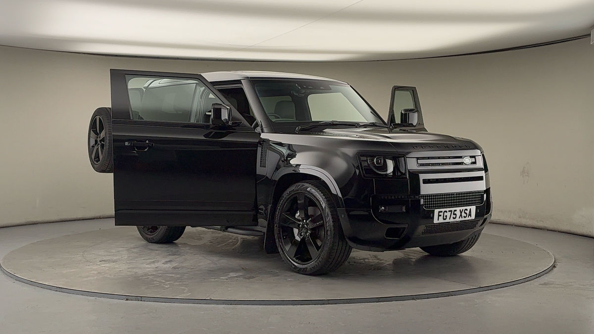 More views of Land Rover Defender 90