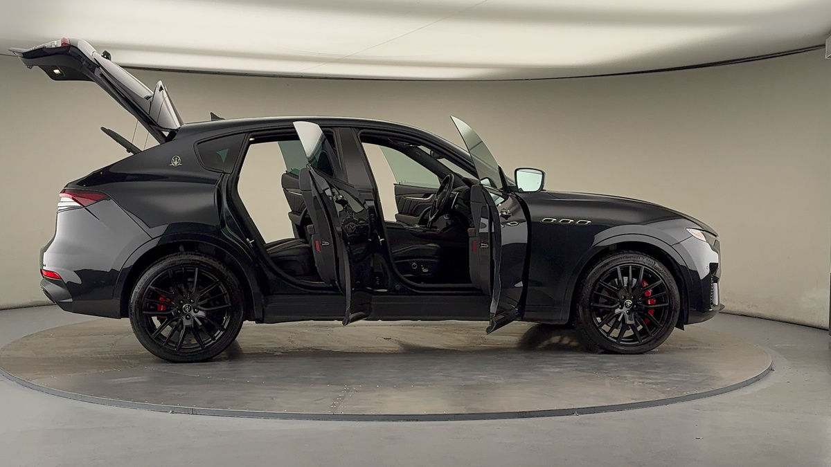 More views of Maserati Levante