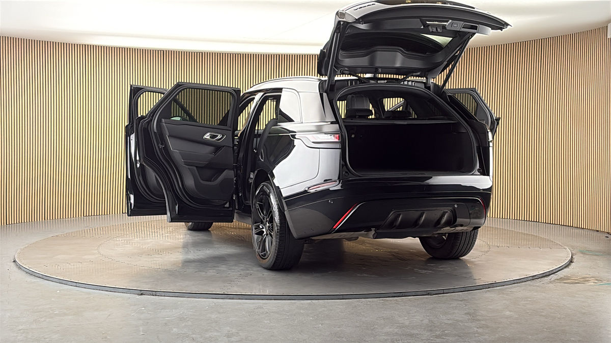 More views of Land Rover Range Rover Velar