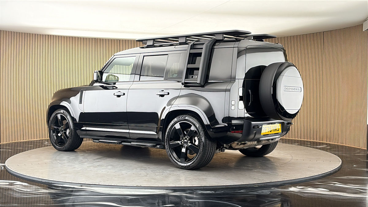 More views of Land Rover Defender 110