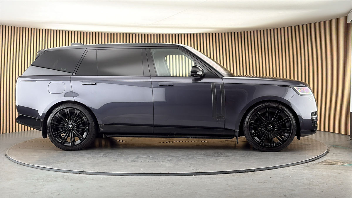 More views of Land Rover Range Rover